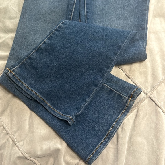 Levi’s Jeans - Picture 6 of 7